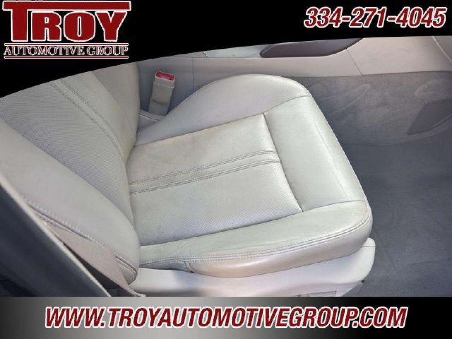 2015 Black Raven /Shale W/Brownstone Accents Cadillac SRX Luxury (3GYFNBE38FS) with an 3.6L V6 DGI DOHC VVT engine, Automatic transmission, located at 6812 Atlanta Hwy, Montgomery, AL, 36117, (334) 271-4045, 32.382118, -86.178673 - New Tires!!<br>Power Sunroof! - Photo#25