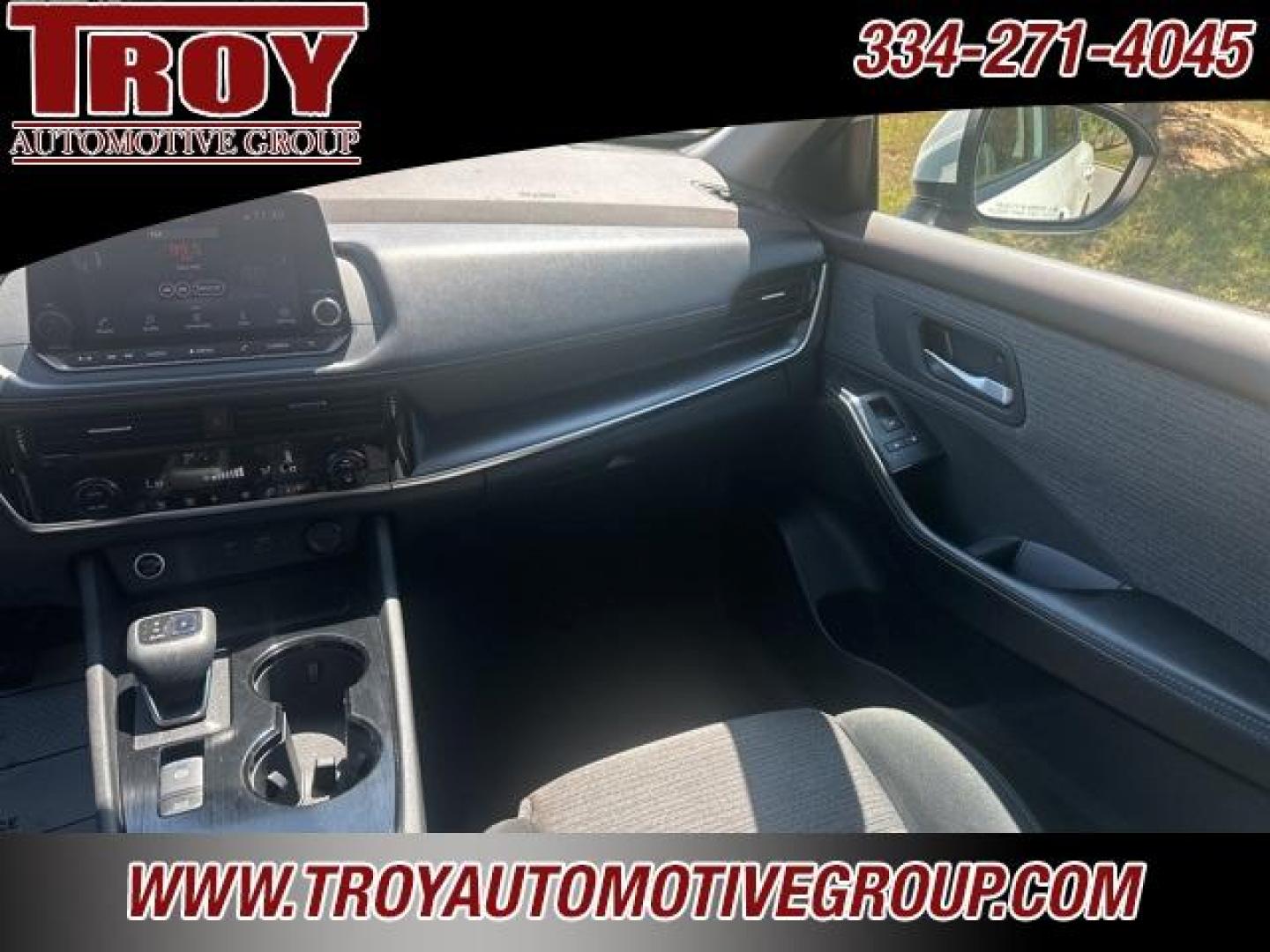 2021 Pearl White Tricoat /Charcoal Nissan Rogue SV (5N1AT3BA1MC) with an 2.5L I4 DOHC 16V engine, CVT transmission, located at 6812 Atlanta Hwy, Montgomery, AL, 36117, (334) 271-4045, 32.382118, -86.178673 - Pearl White Tricoat 2021 Nissan Rogue SV FWD 2.5L I4 DOHC 16V CVT with Xtronic<br><br>Financing Available---Top Value for Trades.<br><br>26/34 City/Highway MPG - Photo#15
