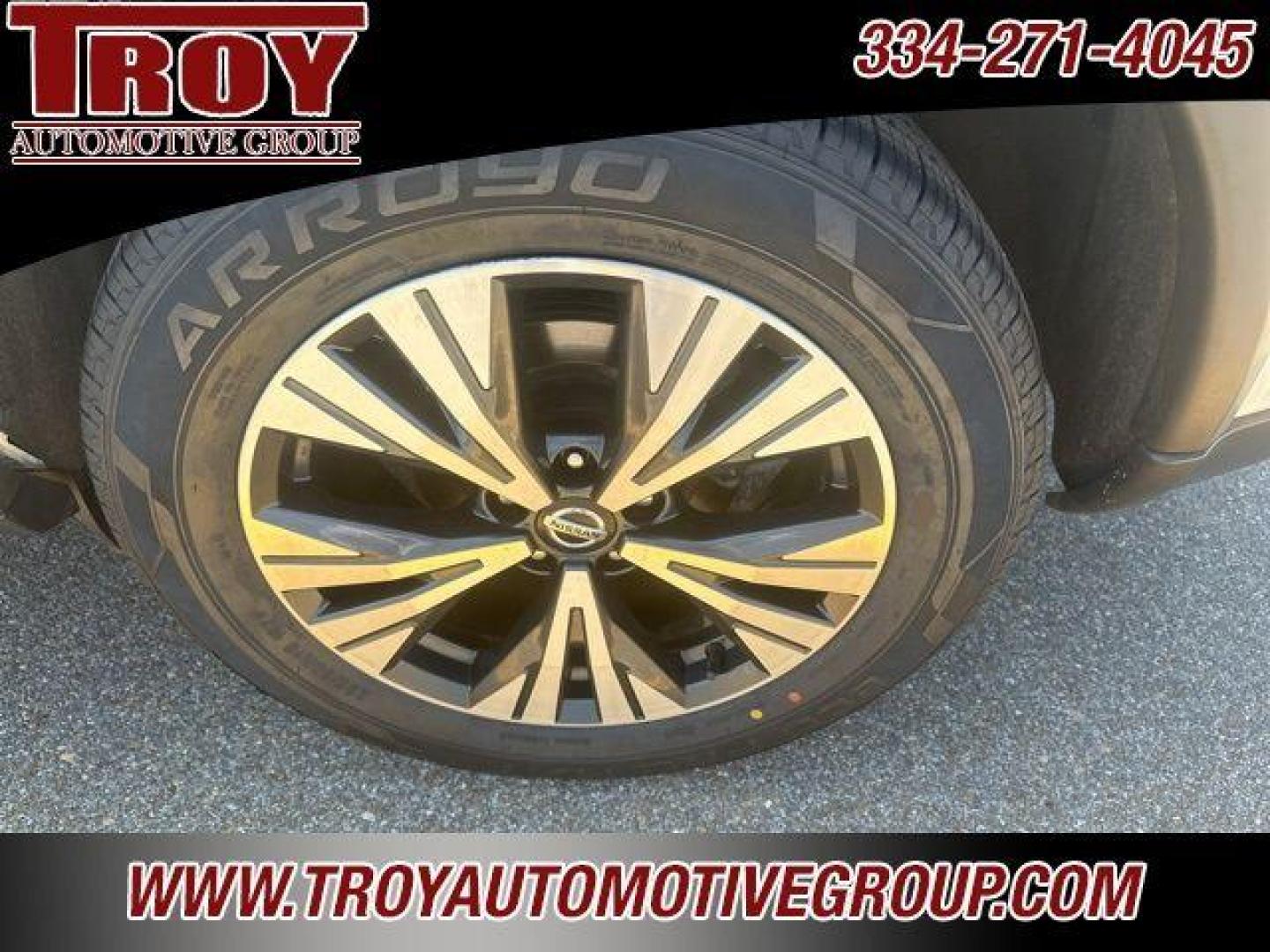 2021 Pearl White Tricoat /Charcoal Nissan Rogue SV (5N1AT3BA1MC) with an 2.5L I4 DOHC 16V engine, CVT transmission, located at 6812 Atlanta Hwy, Montgomery, AL, 36117, (334) 271-4045, 32.382118, -86.178673 - Pearl White Tricoat 2021 Nissan Rogue SV FWD 2.5L I4 DOHC 16V CVT with Xtronic<br><br>Financing Available---Top Value for Trades.<br><br>26/34 City/Highway MPG - Photo#8