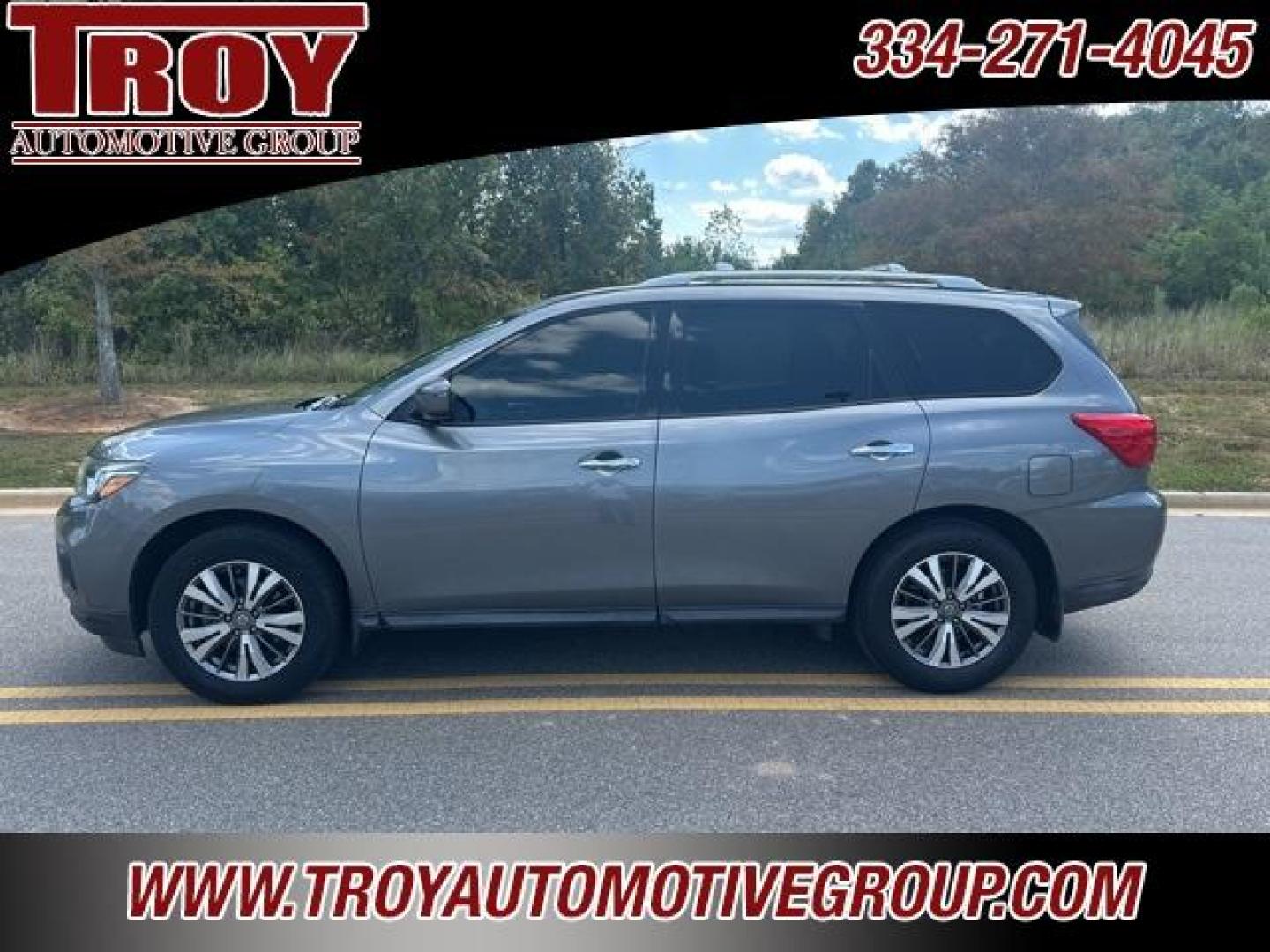 2020 Gun Metallic /Charcoal Nissan Pathfinder S (5N1DR2AN0LC) with an V6 engine, CVT transmission, located at 6812 Atlanta Hwy, Montgomery, AL, 36117, (334) 271-4045, 32.382118, -86.178673 - Gun Metallic 2020 Nissan Pathfinder S FWD V6 CVT with Xtronic<br><br>Financing Available---Top Value for Trades.<br><br>Odometer is 15953 miles below market average! 20/27 City/Highway MPG - Photo#7