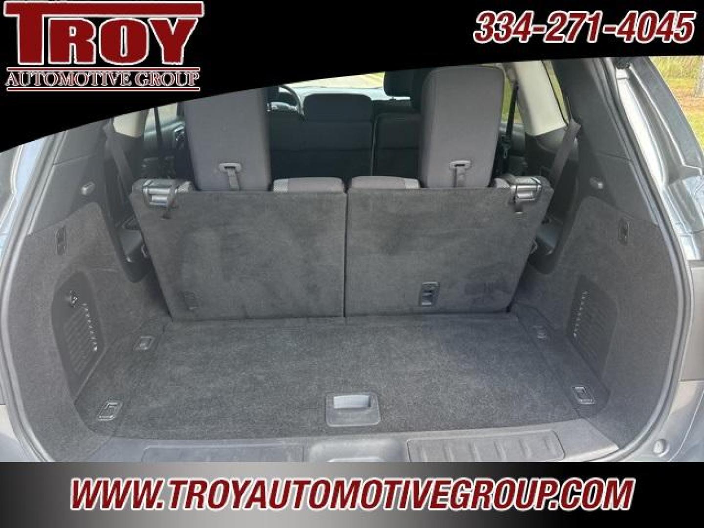 2020 Gun Metallic /Charcoal Nissan Pathfinder S (5N1DR2AN0LC) with an V6 engine, CVT transmission, located at 6812 Atlanta Hwy, Montgomery, AL, 36117, (334) 271-4045, 32.382118, -86.178673 - Gun Metallic 2020 Nissan Pathfinder S FWD V6 CVT with Xtronic<br><br>Financing Available---Top Value for Trades.<br><br>Odometer is 15953 miles below market average! 20/27 City/Highway MPG - Photo#9