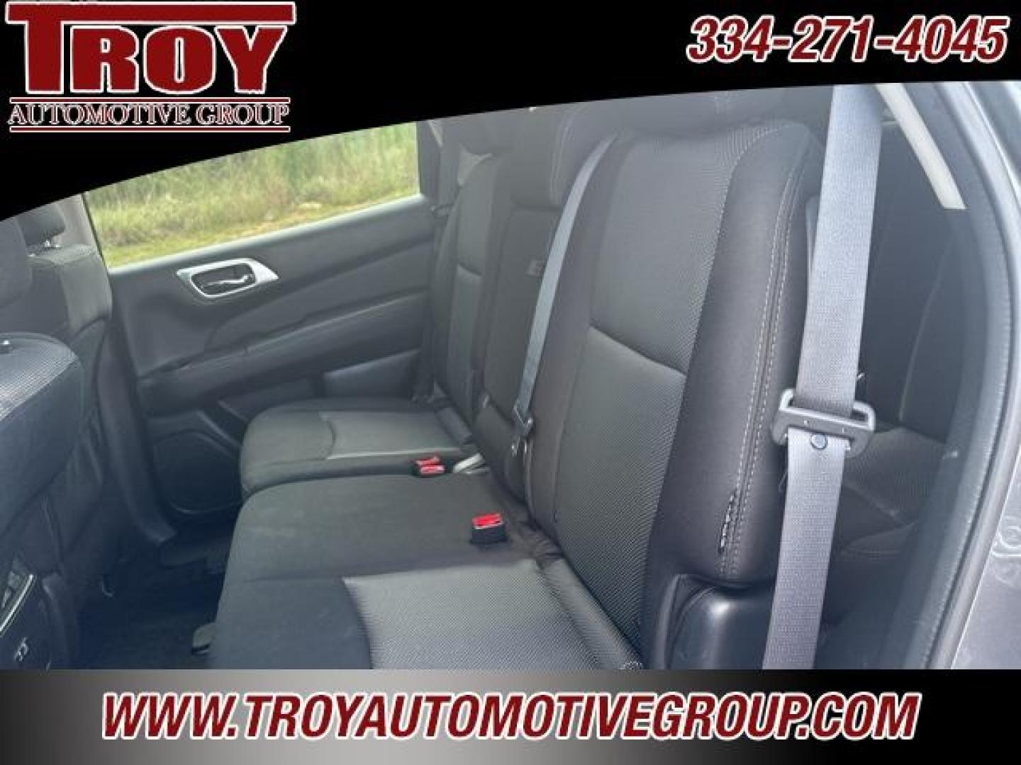 2020 Gun Metallic /Charcoal Nissan Pathfinder S (5N1DR2AN0LC) with an V6 engine, CVT transmission, located at 6812 Atlanta Hwy, Montgomery, AL, 36117, (334) 271-4045, 32.382118, -86.178673 - Gun Metallic 2020 Nissan Pathfinder S FWD V6 CVT with Xtronic<br><br>Financing Available---Top Value for Trades.<br><br>Odometer is 15953 miles below market average! 20/27 City/Highway MPG - Photo#11