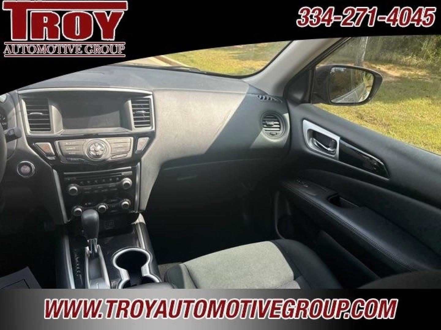 2020 Gun Metallic /Charcoal Nissan Pathfinder S (5N1DR2AN0LC) with an V6 engine, CVT transmission, located at 6812 Atlanta Hwy, Montgomery, AL, 36117, (334) 271-4045, 32.382118, -86.178673 - Gun Metallic 2020 Nissan Pathfinder S FWD V6 CVT with Xtronic<br><br>Financing Available---Top Value for Trades.<br><br>Odometer is 19127 miles below market average! 20/27 City/Highway MPG- Photo#15