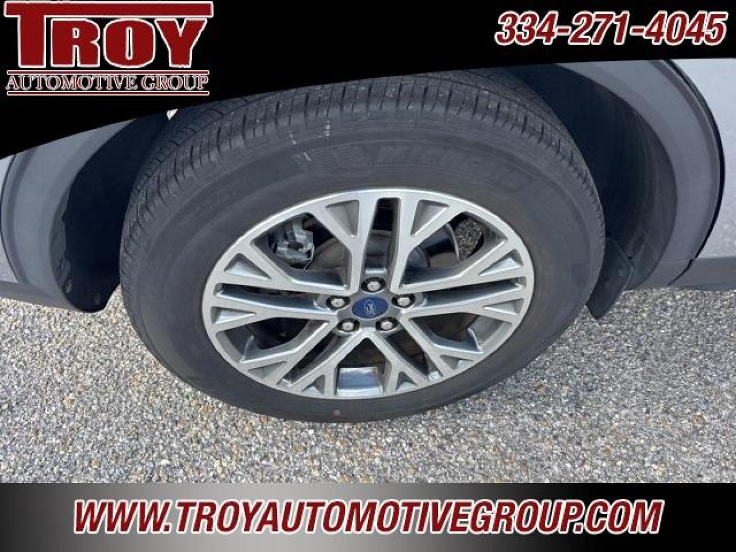 2022 Iconic Silver Metallic /Ebony Ford Escape SEL (1FMCU0H66NU) with an 1.5L EcoBoost engine, Automatic transmission, located at 6812 Atlanta Hwy, Montgomery, AL, 36117, (334) 271-4045, 32.382118, -86.178673 - Recent Arrival!<br>Leather Interior!!<br>Heated Seats!!<br><br>Iconic Silver Metallic 2022 Ford Escape SEL FWD 1.5L EcoBoost 8-Speed Automatic<br><br>Financing Available---Top Value for Trades.<br><br>Odometer is 16015 miles below market average! 28/34 City/Highway MPG - Photo#11