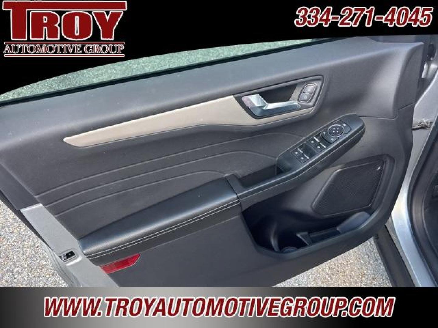 2022 Iconic Silver Metallic /Ebony Ford Escape SEL (1FMCU0H66NU) with an 1.5L EcoBoost engine, Automatic transmission, located at 6812 Atlanta Hwy, Montgomery, AL, 36117, (334) 271-4045, 32.382118, -86.178673 - Recent Arrival!<br>Leather Interior!!<br>Heated Seats!!<br><br>Iconic Silver Metallic 2022 Ford Escape SEL FWD 1.5L EcoBoost 8-Speed Automatic<br><br>Financing Available---Top Value for Trades.<br><br>Odometer is 16015 miles below market average! 28/34 City/Highway MPG - Photo#32