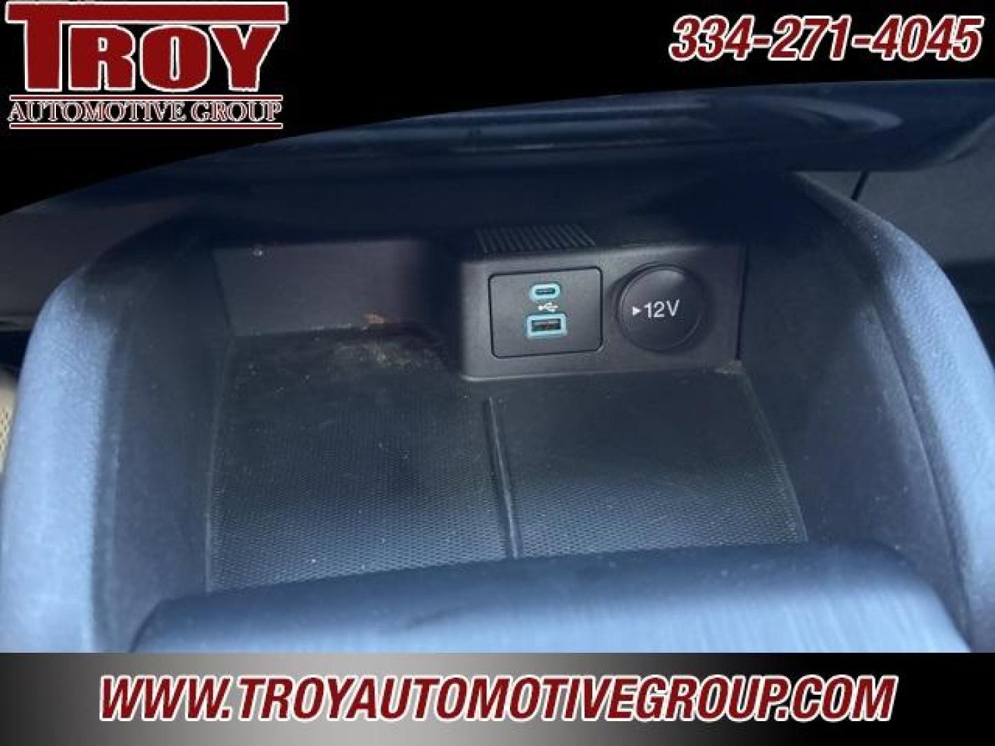 2022 Iconic Silver Metallic /Ebony Ford Escape SEL (1FMCU0H66NU) with an 1.5L EcoBoost engine, Automatic transmission, located at 6812 Atlanta Hwy, Montgomery, AL, 36117, (334) 271-4045, 32.382118, -86.178673 - Recent Arrival!<br>Leather Interior!!<br>Heated Seats!!<br><br>Iconic Silver Metallic 2022 Ford Escape SEL FWD 1.5L EcoBoost 8-Speed Automatic<br><br>Financing Available---Top Value for Trades.<br><br>Odometer is 16015 miles below market average! 28/34 City/Highway MPG - Photo#44