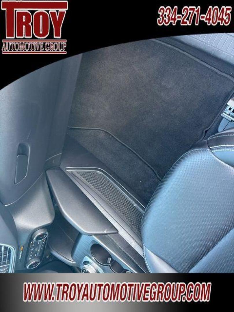 2022 Iconic Silver Metallic /Ebony Ford Escape SEL (1FMCU0H66NU) with an 1.5L EcoBoost engine, Automatic transmission, located at 6812 Atlanta Hwy, Montgomery, AL, 36117, (334) 271-4045, 32.382118, -86.178673 - Photo#26