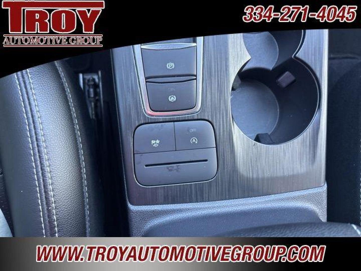 2022 Iconic Silver Metallic /Ebony Ford Escape SEL (1FMCU0H66NU) with an 1.5L EcoBoost engine, Automatic transmission, located at 6812 Atlanta Hwy, Montgomery, AL, 36117, (334) 271-4045, 32.382118, -86.178673 - Photo#38