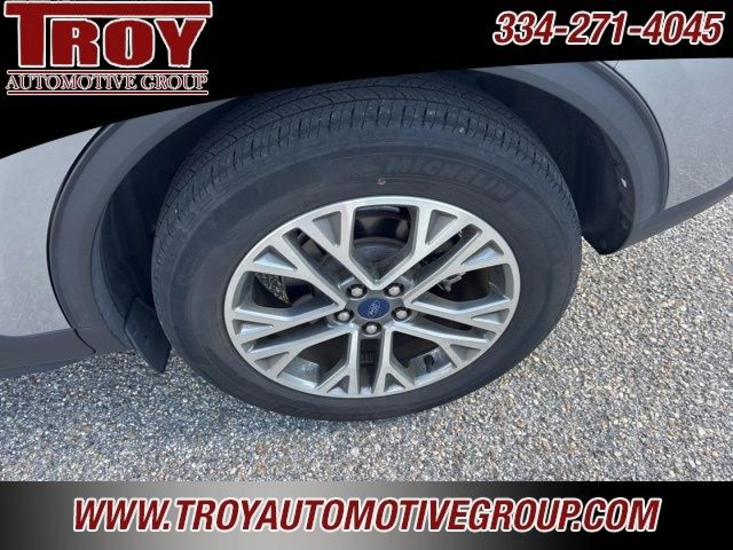 2022 Silver Metallic /Ebony Ford Escape SEL (1FMCU0H66NU) with an 1.5L EcoBoost engine, Automatic transmission, located at 6812 Atlanta Hwy, Montgomery, AL, 36117, (334) 271-4045, 32.382118, -86.178673 - Recent Arrival!<br>Leather Interior!!<br>Heated Seats!!<br><br>Iconic Silver Metallic 2022 Ford Escape SEL FWD 1.5L EcoBoost 8-Speed Automatic<br><br>Financing Available---Top Value for Trades.<br><br>Odometer is 16015 miles below market average! 28/34 City/Highway MPG- Photo#14