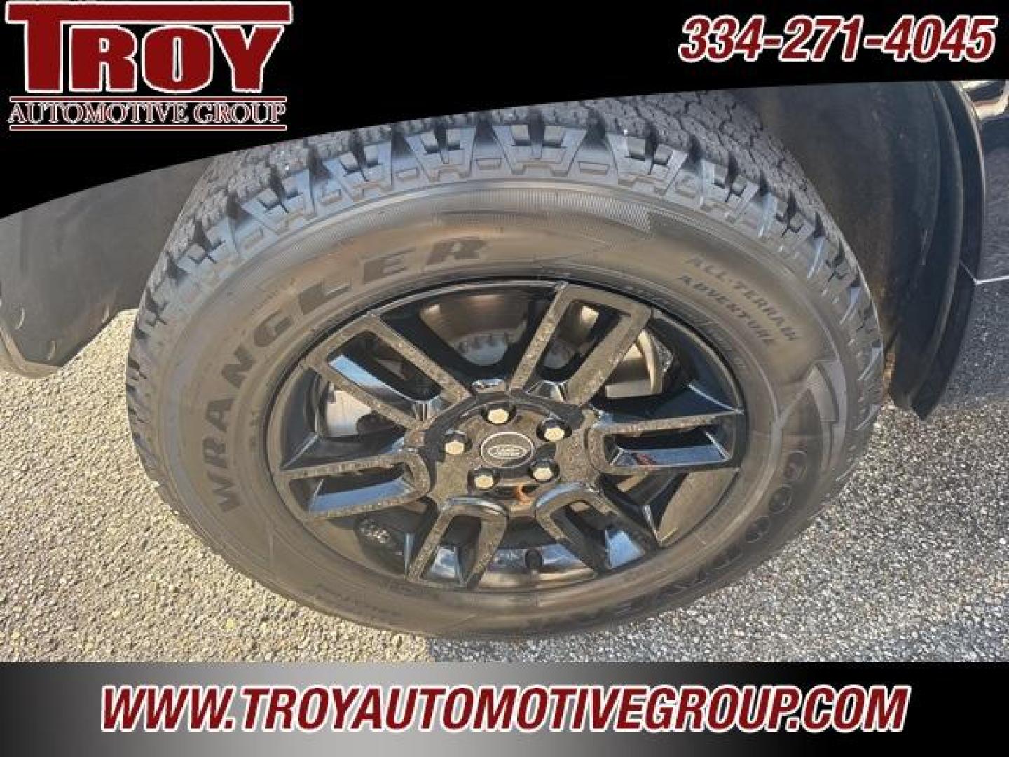 2023 Tasman Blue Metallic Land Rover Defender 110 X-Dynamic SE (SALE27EU5P2) with an 3.0L I6 engine, Automatic transmission, located at 6812 Atlanta Hwy, Montgomery, AL, 36117, (334) 271-4045, 32.382118, -86.178673 - Priced below KBB Fair Purchase Price!<br><br>Tasman Blue Metallic 2023 Land Rover Defender 110 X-Dynamic SE 4WD 3.0L I6 8-Speed Automatic<br><br>Financing Available---Top Value for Trades. - Photo#8