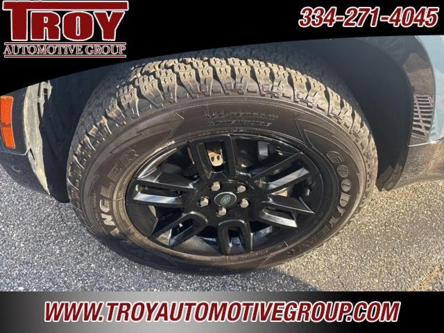 2023 Tasman Blue Metallic Land Rover Defender 110 X-Dynamic SE (SALE27EU5P2) with an 3.0L I6 engine, Automatic transmission, located at 6812 Atlanta Hwy, Montgomery, AL, 36117, (334) 271-4045, 32.382118, -86.178673 - Priced below KBB Fair Purchase Price!<br><br>Tasman Blue Metallic 2023 Land Rover Defender 110 X-Dynamic SE 4WD 3.0L I6 8-Speed Automatic<br><br>Financing Available---Top Value for Trades. - Photo#10