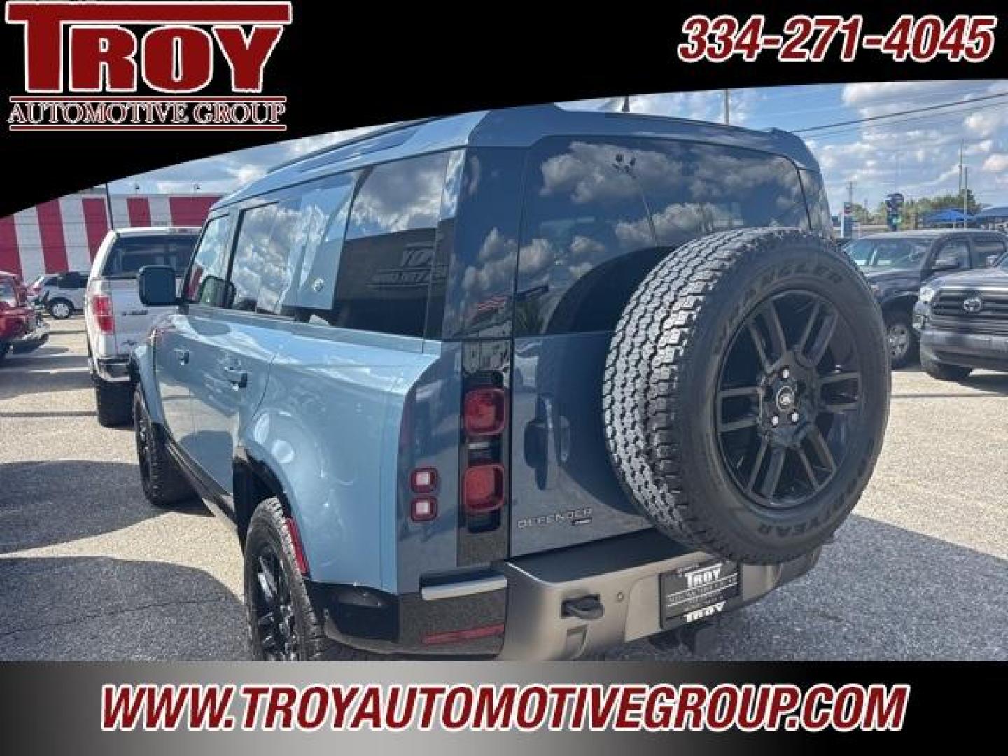 2023 Tasman Blue Metallic Land Rover Defender 110 X-Dynamic SE (SALE27EU5P2) with an 3.0L I6 engine, Automatic transmission, located at 6812 Atlanta Hwy, Montgomery, AL, 36117, (334) 271-4045, 32.382118, -86.178673 - Priced below KBB Fair Purchase Price!<br><br>Tasman Blue Metallic 2023 Land Rover Defender 110 X-Dynamic SE 4WD 3.0L I6 8-Speed Automatic<br><br>Financing Available---Top Value for Trades. - Photo#19