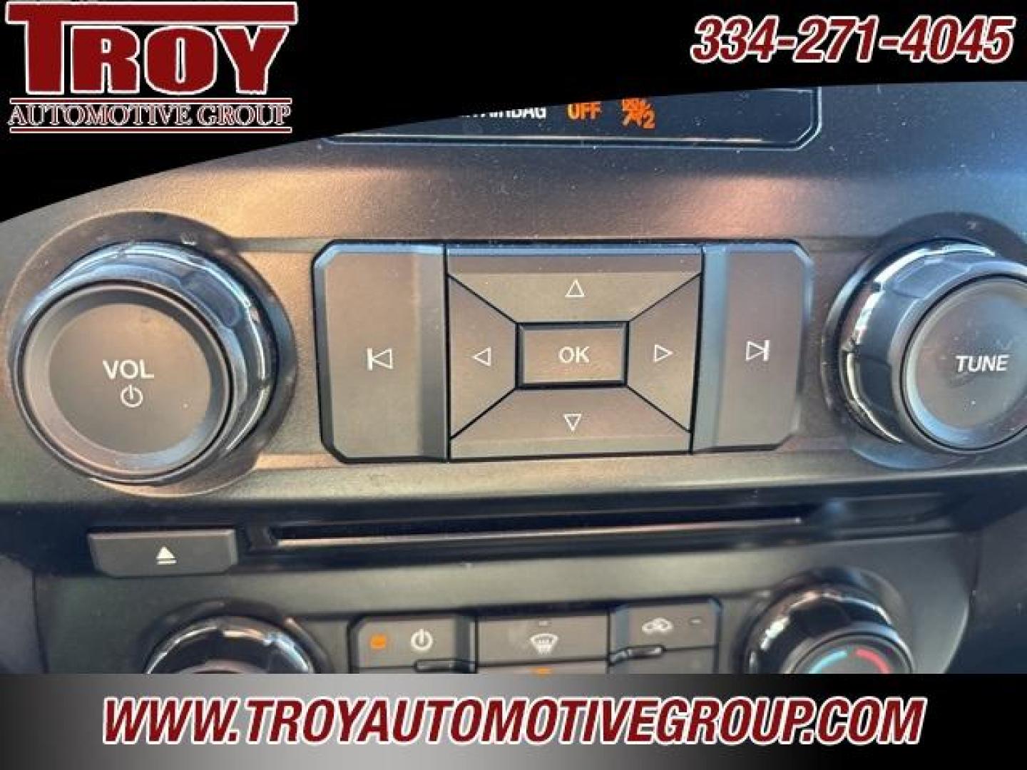 2015 Oxford White /Dark Earth Gray Ford F-150 XLT (1FTEX1EPXFF) with an 2.7L V6 EcoBoost engine, Automatic transmission, located at 6812 Atlanta Hwy, Montgomery, AL, 36117, (334) 271-4045, 32.382118, -86.178673 - Photo#50