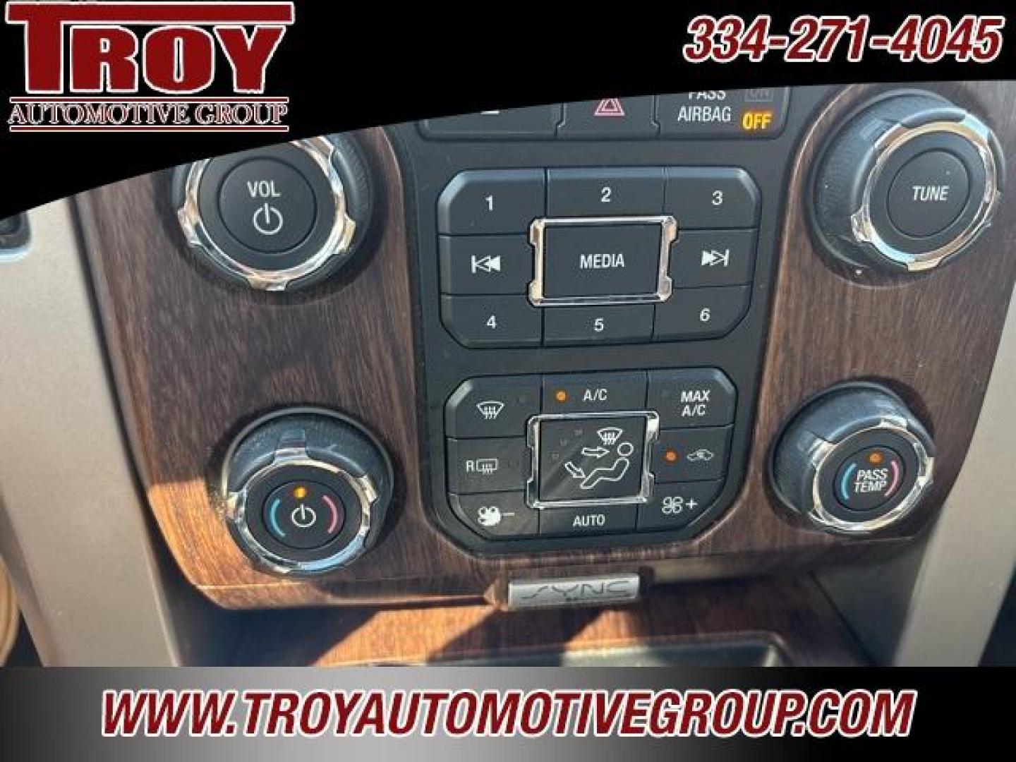 2013 White Platinum Clearcoat Metallic /Pale Adobe Ford F-150 Lariat (1FTFW1ET6DK) with an 3.5L V6 engine, Automatic transmission, located at 6812 Atlanta Hwy, Montgomery, AL, 36117, (334) 271-4045, 32.382118, -86.178673 - Photo#21