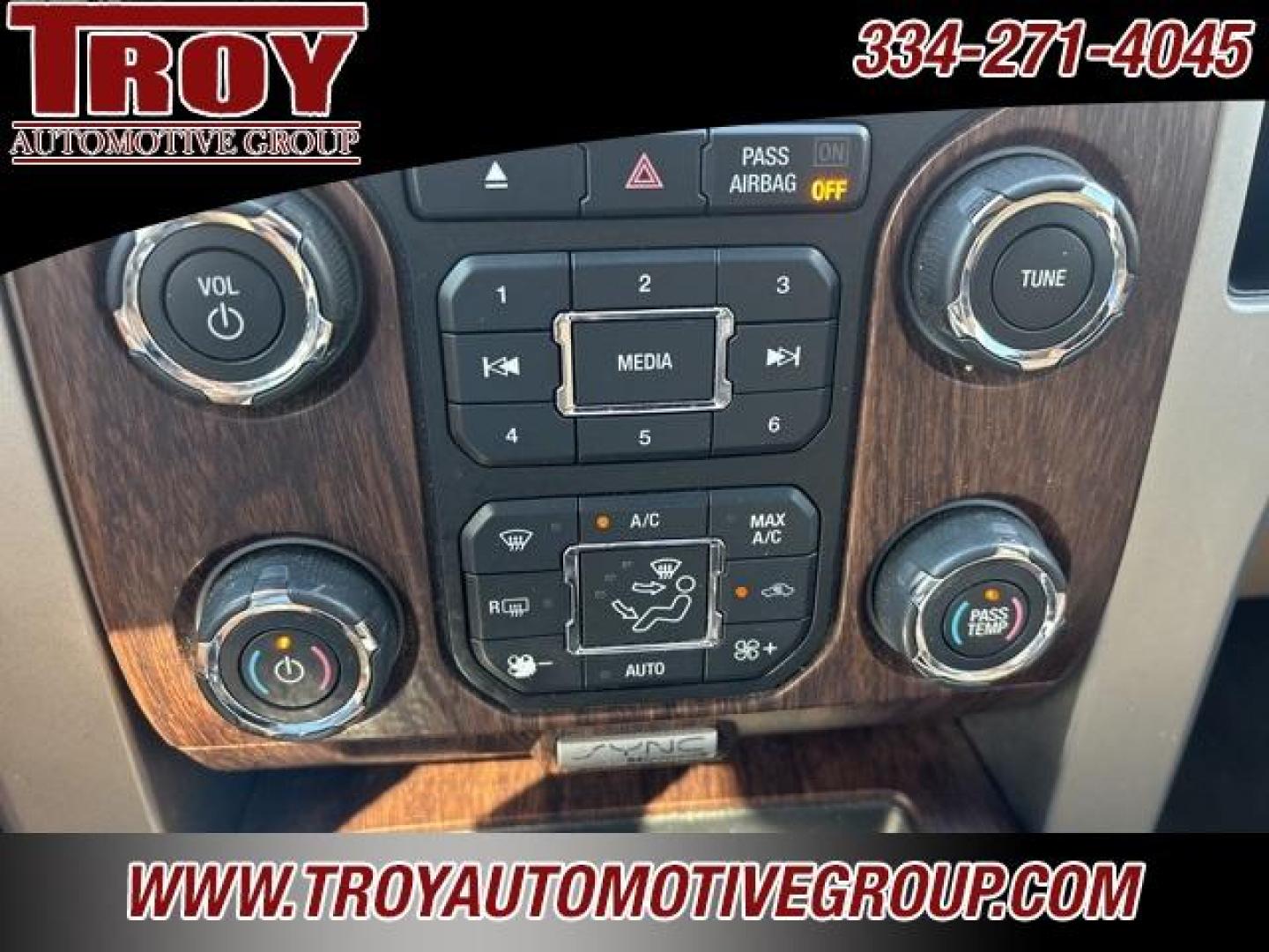 2013 White Platinum Clearcoat Metallic /Pale Adobe Ford F-150 Lariat (1FTFW1ET6DK) with an 3.5L V6 engine, Automatic transmission, located at 6812 Atlanta Hwy, Montgomery, AL, 36117, (334) 271-4045, 32.382118, -86.178673 - Photo#29
