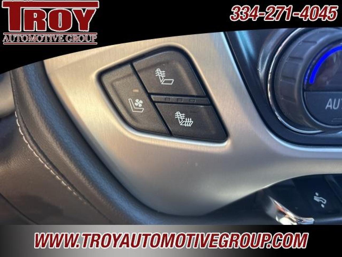 2018 Quicksilver Metallic /Dark Ash Seats With Jet Black Interior Accents GMC Sierra 1500 SLT (3GTU2NEC8JG) with an EcoTec3 5.3L V8 engine, Automatic transmission, located at 6812 Atlanta Hwy, Montgomery, AL, 36117, (334) 271-4045, 32.382118, -86.178673 - Photo#59