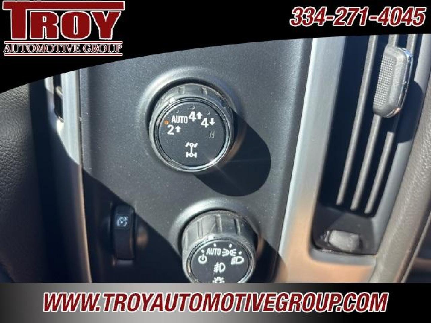 2018 Quicksilver Metallic /Dark Ash Seats With Jet Black Interior Accents GMC Sierra 1500 SLT (3GTU2NEC8JG) with an EcoTec3 5.3L V8 engine, Automatic transmission, located at 6812 Atlanta Hwy, Montgomery, AL, 36117, (334) 271-4045, 32.382118, -86.178673 - Photo#62