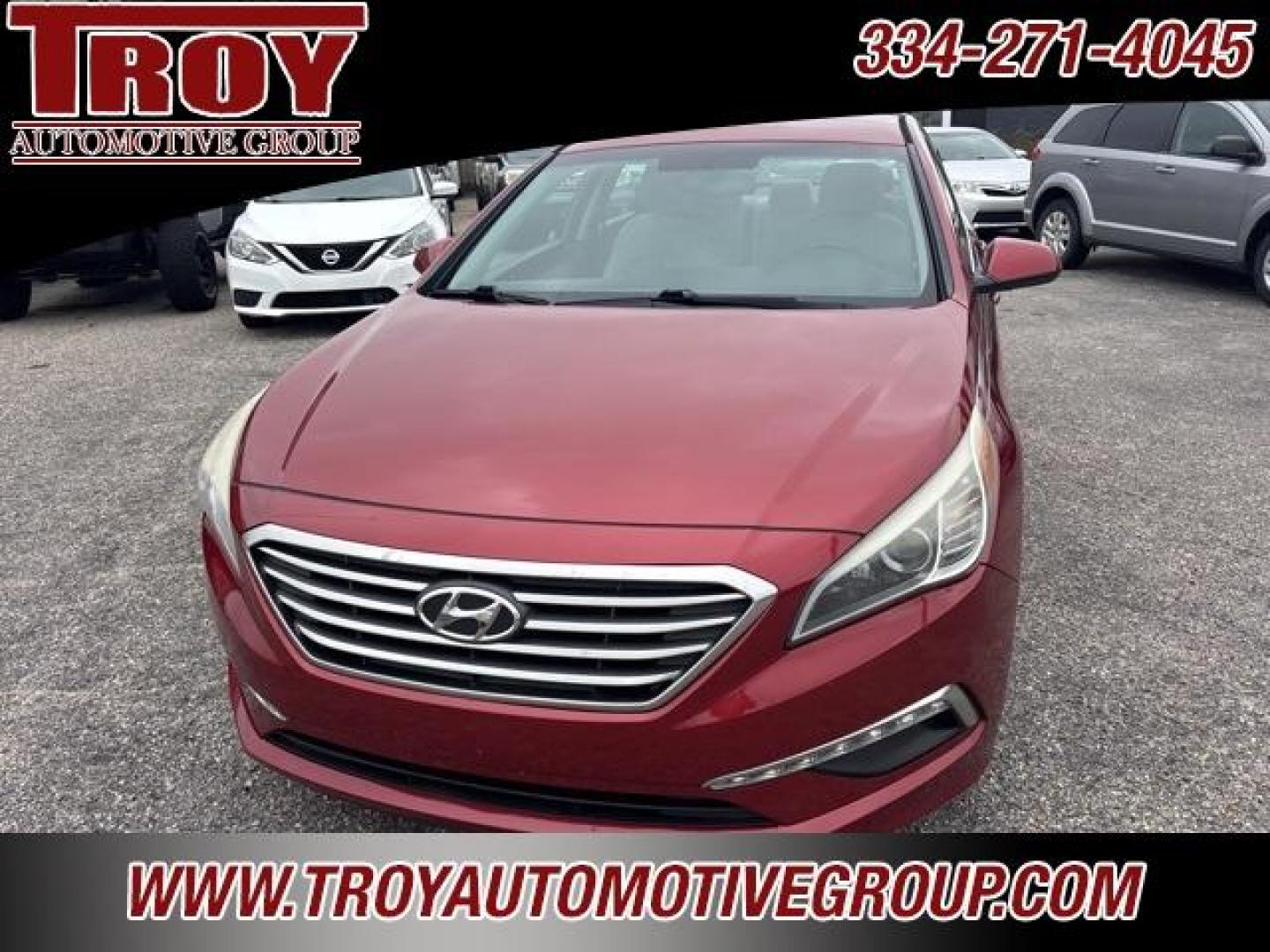 2015 Venetian Red Metallic /Gray Hyundai Sonata SE (5NPE24AF5FH) with an 2.4L I4 DGI DOHC 16V ULEV II 185hp engine, Automatic transmission, located at 6812 Atlanta Hwy, Montgomery, AL, 36117, (334) 271-4045, 32.382118, -86.178673 - 1-Owner!!<br>Excellent Service History!!<br>Engine Replaced At Hyundai at 117k!!<br>3-Keys!!!<br>Local Trade!!<br>Power Driver Seat!! - Photo#4