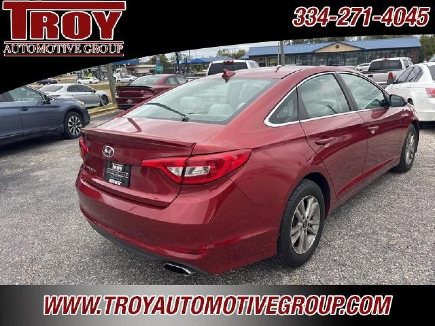 2015 Venetian Red Metallic /Gray Hyundai Sonata SE (5NPE24AF5FH) with an 2.4L I4 DGI DOHC 16V ULEV II 185hp engine, Automatic transmission, located at 6812 Atlanta Hwy, Montgomery, AL, 36117, (334) 271-4045, 32.382118, -86.178673 - 1-Owner!!<br>Excellent Service History!!<br>Engine Replaced At Hyundai at 117k!!<br>3-Keys!!!<br>Local Trade!!<br>Power Driver Seat!! - Photo#9
