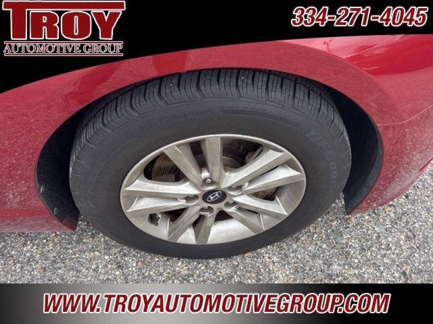 2015 Venetian Red Metallic /Gray Hyundai Sonata SE (5NPE24AF5FH) with an 2.4L I4 DGI DOHC 16V ULEV II 185hp engine, Automatic transmission, located at 6812 Atlanta Hwy, Montgomery, AL, 36117, (334) 271-4045, 32.382118, -86.178673 - 1-Owner!!<br>Excellent Service History!!<br>Engine Replaced At Hyundai at 117k!!<br>3-Keys!!!<br>Local Trade!!<br>Power Driver Seat!! - Photo#12