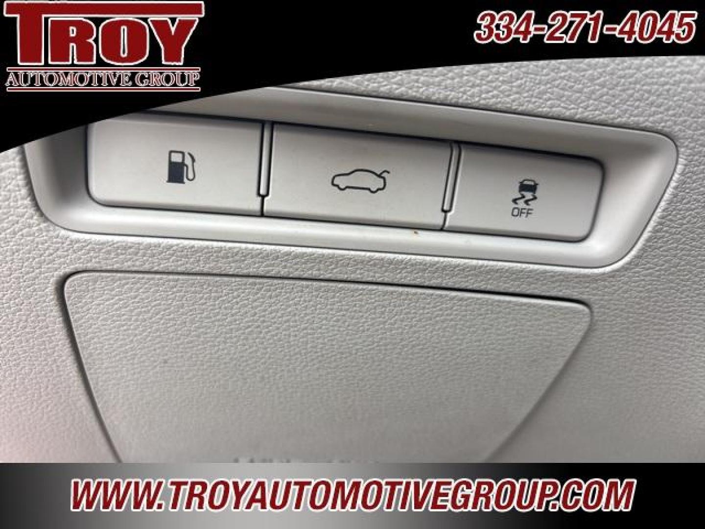 2015 Venetian Red Metallic /Gray Hyundai Sonata SE (5NPE24AF5FH) with an 2.4L I4 DGI DOHC 16V ULEV II 185hp engine, Automatic transmission, located at 6812 Atlanta Hwy, Montgomery, AL, 36117, (334) 271-4045, 32.382118, -86.178673 - 1-Owner!!<br>Excellent Service History!!<br>Engine Replaced At Hyundai at 117k!!<br>3-Keys!!!<br>Local Trade!!<br>Power Driver Seat!! - Photo#36