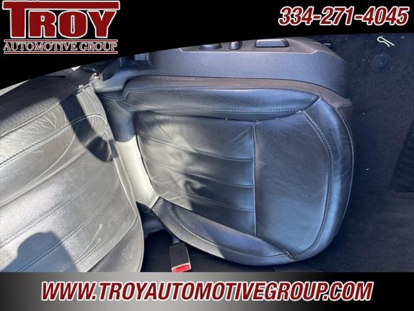 2012 Carbon Black Metallic /Ebony Buick Regal Base (2G4GR5EK6C9) with an 2.4L 4-Cylinder SIDI DOHC VVT engine, Automatic transmission, located at 6812 Atlanta Hwy, Montgomery, AL, 36117, (334) 271-4045, 32.382118, -86.178673 - Recent Arrival!<br><br>Carbon Black Metallic 2012 Buick Regal FWD 2.4L 4-Cylinder SIDI DOHC VVT 6-Speed Automatic Electronic with Overdrive<br><br>Financing Available---Top Value for Trades.<br><br>19/31 City/Highway MPG<br><br><br>Awards:<br> * 2012 IIHS Top Safety Pick * 2012 KBB.com 10 Most Co - Photo#31