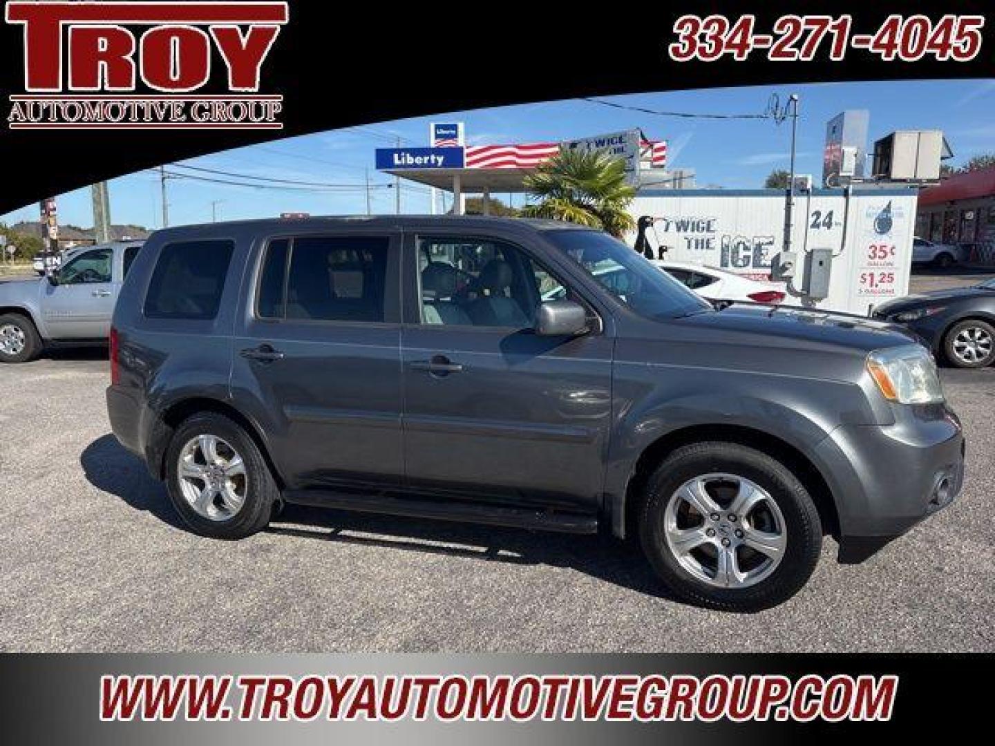 2013 Polished Metal Metallic /Gray Honda Pilot EX-L (5FNYF3H50DB) with an 3.5L V6 SOHC i-VTEC VCM 24V engine, Automatic transmission, located at 6812 Atlanta Hwy, Montgomery, AL, 36117, (334) 271-4045, 32.382118, -86.178673 - Leather Interior!!<br>3rd Seat!!<br>2-Master Keys!! - Photo#8