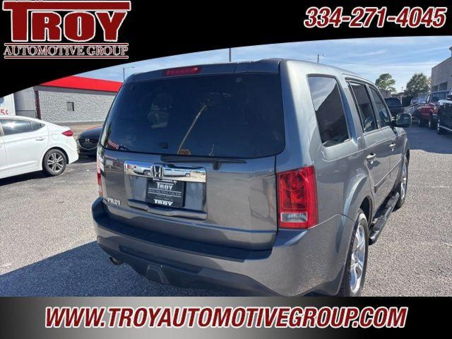 2013 Polished Metal Metallic /Gray Honda Pilot EX-L (5FNYF3H50DB) with an 3.5L V6 SOHC i-VTEC VCM 24V engine, Automatic transmission, located at 6812 Atlanta Hwy, Montgomery, AL, 36117, (334) 271-4045, 32.382118, -86.178673 - Leather Interior!!<br>3rd Seat!!<br>2-Master Keys!! - Photo#12