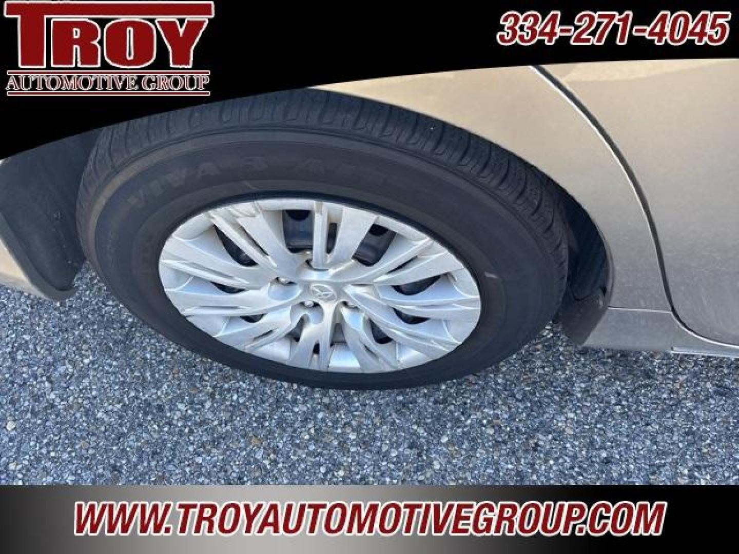 2013 Champagne Mica /Ivory Toyota Camry (4T4BF1FK4DR) with an 2.5L I4 SMPI DOHC engine, Automatic transmission, located at 6812 Atlanta Hwy, Montgomery, AL, 36117, (334) 271-4045, 32.382118, -86.178673 - Champagne Mica 2013 Toyota Camry FWD 2.5L I4 SMPI DOHC 6-Speed Automatic<br><br>Financing Available---Top Value for Trades.<br><br>25/35 City/Highway MPG<br><br><br>Awards:<br> * 2013 KBB.com 10 Best New Sedans Under $25,000 * 2013 KBB.com Best Resale Value Awards * 2013 KBB.com Brand Image Awa - Photo#15