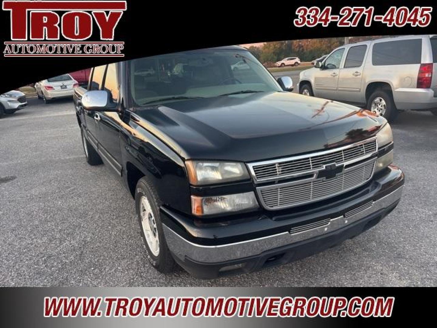 2006 Black /Tan Chevrolet Silverado 1500 LT (2GCEC13T261) with an Vortec 5.3L V8 SFI engine, Automatic transmission, located at 6812 Atlanta Hwy, Montgomery, AL, 36117, (334) 271-4045, 32.382118, -86.178673 - 1-Owner!!<br>DVD In Headrest!!<br>Tow Package!! - Photo#6
