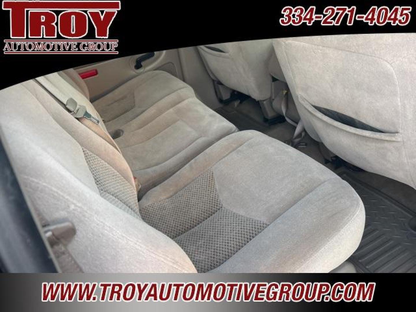 2006 Black /Tan Chevrolet Silverado 1500 LT (2GCEC13T261) with an Vortec 5.3L V8 SFI engine, Automatic transmission, located at 6812 Atlanta Hwy, Montgomery, AL, 36117, (334) 271-4045, 32.382118, -86.178673 - 1-Owner!!<br>DVD In Headrest!!<br>Tow Package!! - Photo#19