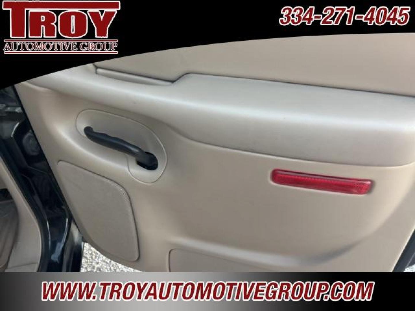 2006 Black /Tan Chevrolet Silverado 1500 LT (2GCEC13T261) with an Vortec 5.3L V8 SFI engine, Automatic transmission, located at 6812 Atlanta Hwy, Montgomery, AL, 36117, (334) 271-4045, 32.382118, -86.178673 - 1-Owner!!<br>DVD In Headrest!!<br>Tow Package!! - Photo#25