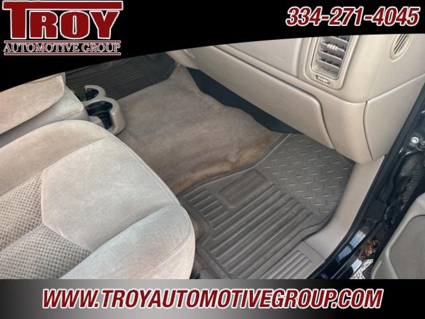 2006 Black /Tan Chevrolet Silverado 1500 LT (2GCEC13T261) with an Vortec 5.3L V8 SFI engine, Automatic transmission, located at 6812 Atlanta Hwy, Montgomery, AL, 36117, (334) 271-4045, 32.382118, -86.178673 - 1-Owner!!<br>DVD In Headrest!!<br>Tow Package!! - Photo#28