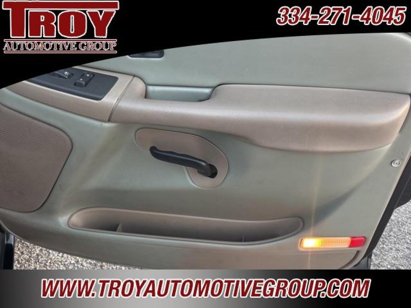 2006 Black /Tan Chevrolet Silverado 1500 LT (2GCEC13T261) with an Vortec 5.3L V8 SFI engine, Automatic transmission, located at 6812 Atlanta Hwy, Montgomery, AL, 36117, (334) 271-4045, 32.382118, -86.178673 - 1-Owner!!<br>DVD In Headrest!!<br>Tow Package!! - Photo#29