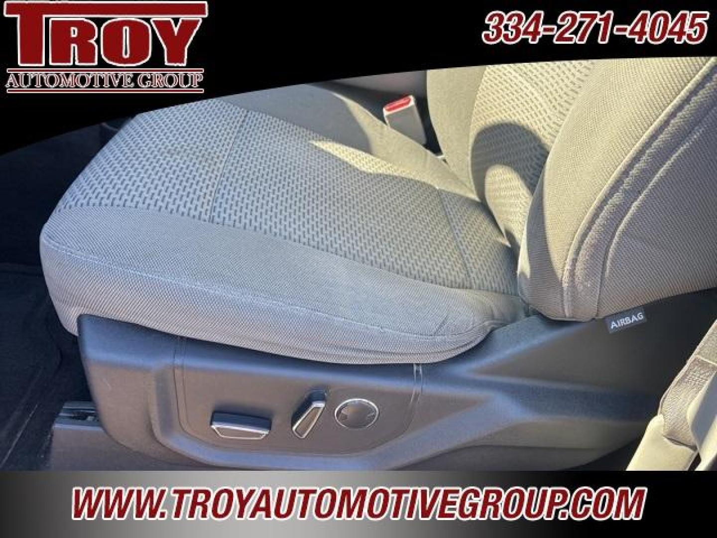 2015 Blue /Gray Ford F-150 XLT (1FTEX1CGXFF) with an 3.5L V6 engine, Automatic transmission, located at 6812 Atlanta Hwy, Montgomery, AL, 36117, (334) 271-4045, 32.382118, -86.178673 - Power Driver Seat!!<br>Heated Seats!!<br>Tow Package!!<br>Locking Slip Differential!<br>Chrome Step Bars!!<br>Bed Cover!! - Photo#34