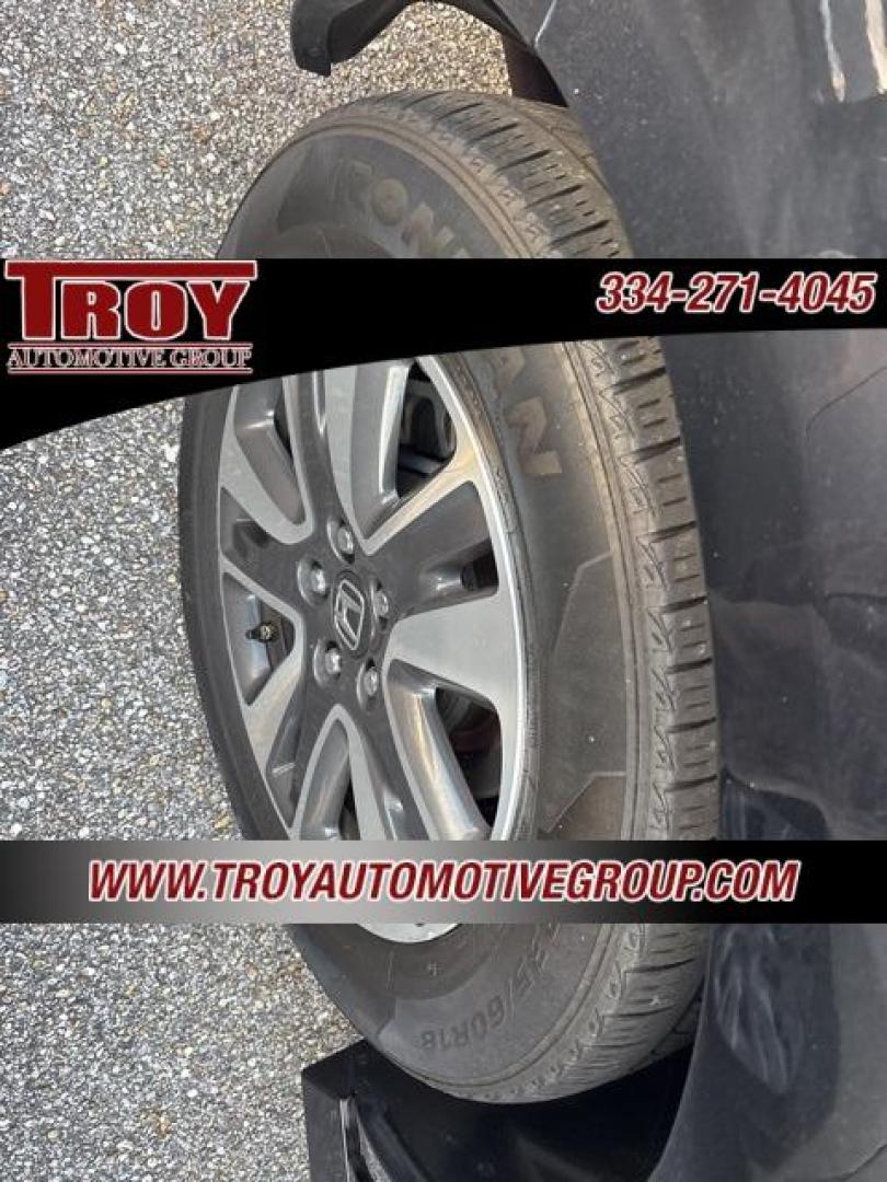 2016 Crystal Black Pearl /Gray Honda Odyssey (5FNRL5H92GB) with an 3.5L V6 SOHC i-VTEC 24V engine, Automatic transmission, located at 6812 Atlanta Hwy, Montgomery, AL, 36117, (334) 271-4045, 32.382118, -86.178673 - Priced below KBB Fair Purchase Price!<br><br>Crystal Black Pearl 2016 Honda Odyssey FWD 3.5L V6 SOHC i-VTEC 24V 6-Speed Automatic<br><br>Financing Available---Top Value for Trades.<br><br>19/28 City/Highway MPG<br><br><br>Awards:<br> * 2016 KBB.com Best Buy Awards * 2016 KBB.com Best Buy Awards F - Photo#11