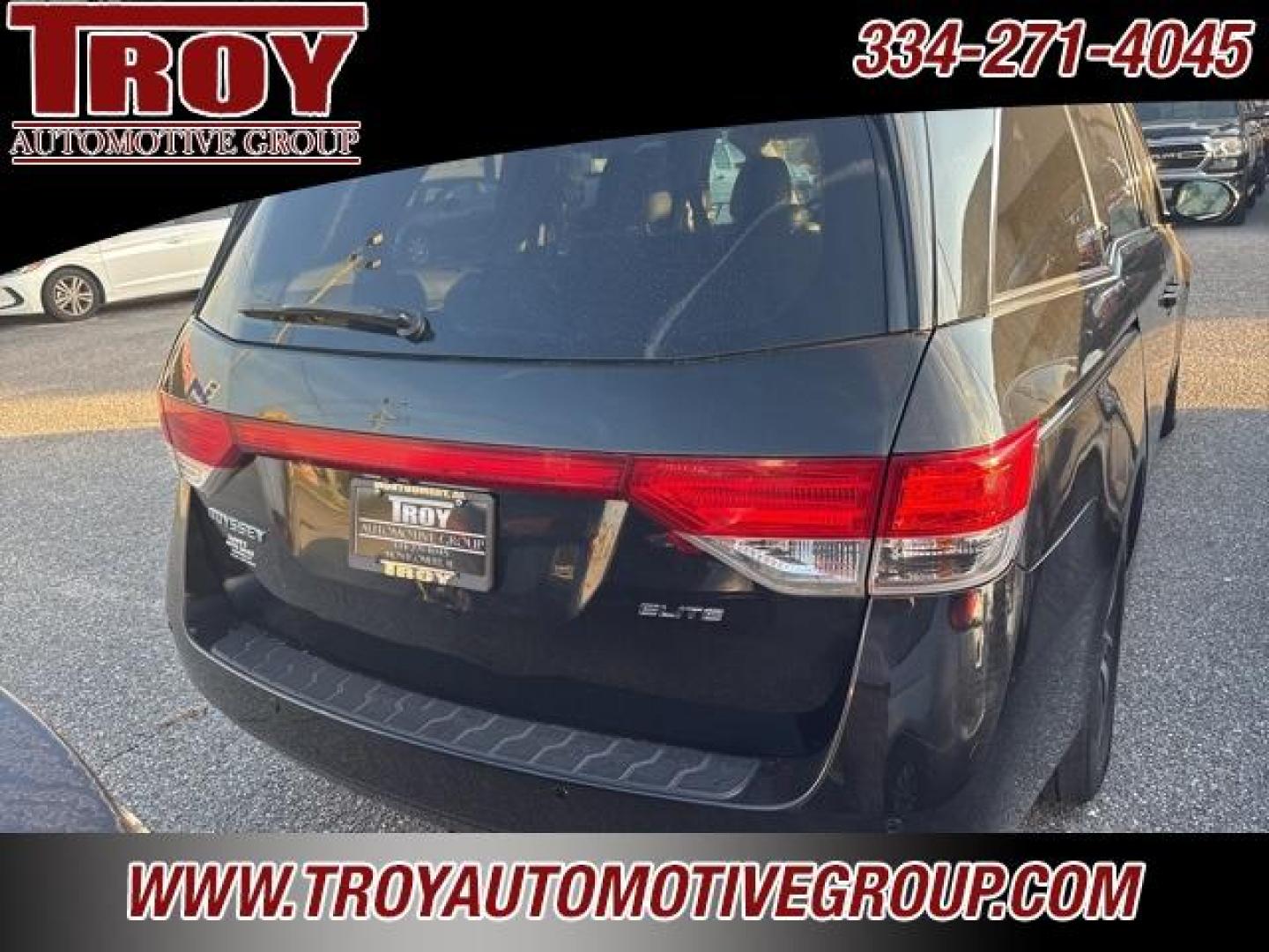 2016 Crystal Black Pearl /Gray Honda Odyssey (5FNRL5H92GB) with an 3.5L V6 SOHC i-VTEC 24V engine, Automatic transmission, located at 6812 Atlanta Hwy, Montgomery, AL, 36117, (334) 271-4045, 32.382118, -86.178673 - Priced below KBB Fair Purchase Price!<br><br>Crystal Black Pearl 2016 Honda Odyssey FWD 3.5L V6 SOHC i-VTEC 24V 6-Speed Automatic<br><br>Financing Available---Top Value for Trades.<br><br>19/28 City/Highway MPG<br><br><br>Awards:<br> * 2016 KBB.com Best Buy Awards * 2016 KBB.com Best Buy Awards F - Photo#12