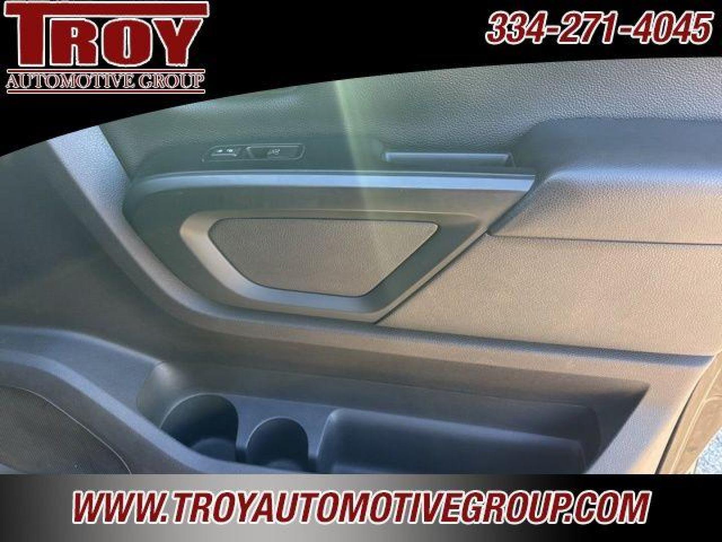 2017 Magnetic Black /Black Nissan Titan S (1N6AA1EJ4HN) with an 5.6L V8 engine, Automatic transmission, located at 6812 Atlanta Hwy, Montgomery, AL, 36117, (334) 271-4045, 32.382118, -86.178673 - Photo#48