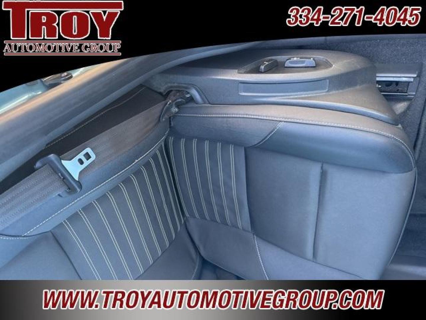 2009 Brilliant Blue Metallic /Off-Black Volvo V50 2.4i (YV1MW382692) with an 2.4L 5-Cylinder MPI DOHC engine, Automatic transmission, located at 6812 Atlanta Hwy, Montgomery, AL, 36117, (334) 271-4045, 32.382118, -86.178673 - Power Sunroof!!<br>Leather Interior!!<br>2-Master Remote Keys!!<br>Heated Seats!! - Photo#16