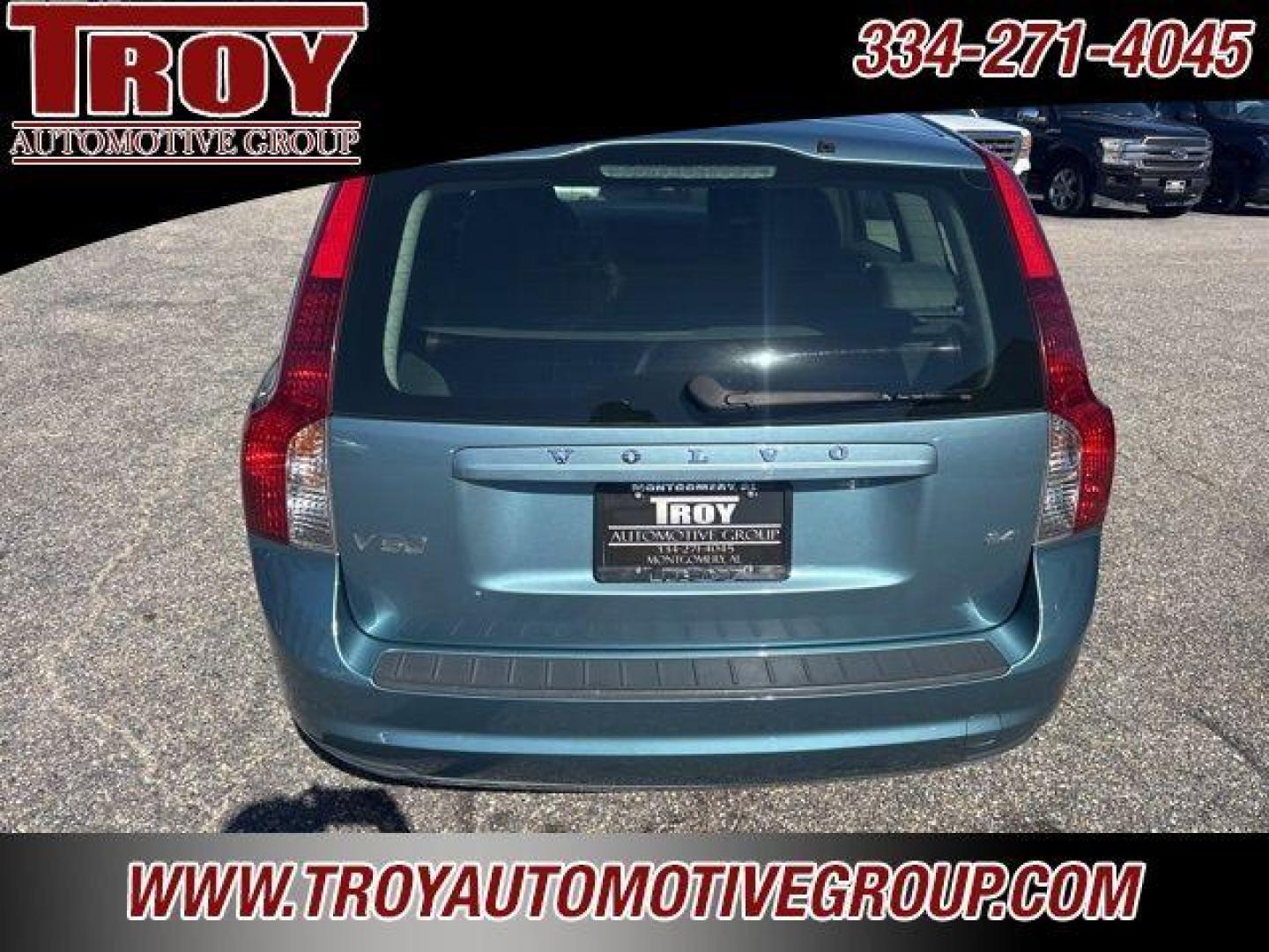 2009 Brilliant Blue Metallic /Off-Black Volvo V50 2.4i (YV1MW382692) with an 2.4L 5-Cylinder MPI DOHC engine, Automatic transmission, located at 6812 Atlanta Hwy, Montgomery, AL, 36117, (334) 271-4045, 32.382118, -86.178673 - Photo#4
