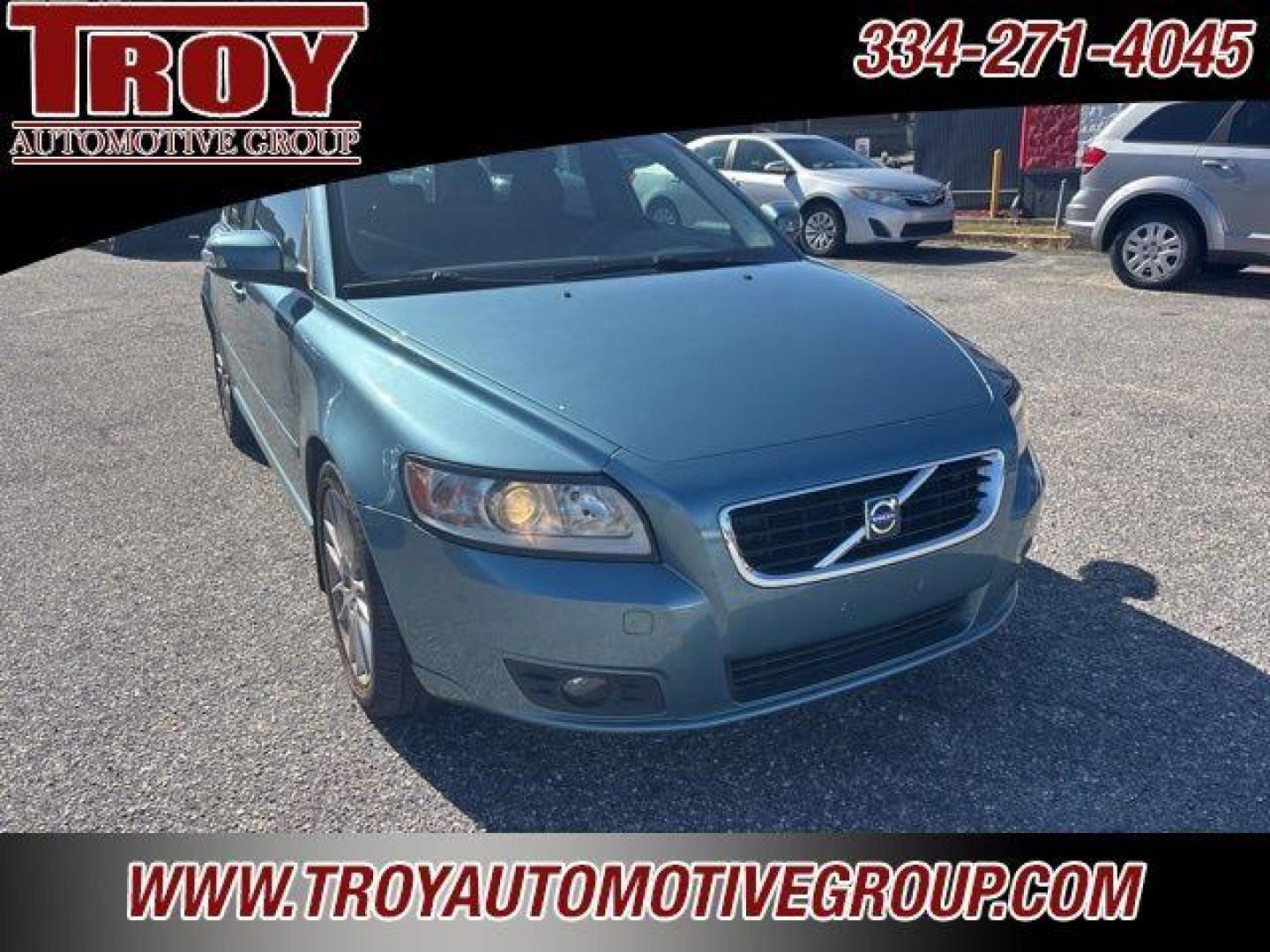 2009 Brilliant Blue Metallic /Off-Black Volvo V50 2.4i (YV1MW382692) with an 2.4L 5-Cylinder MPI DOHC engine, Automatic transmission, located at 6812 Atlanta Hwy, Montgomery, AL, 36117, (334) 271-4045, 32.382118, -86.178673 - Photo#10