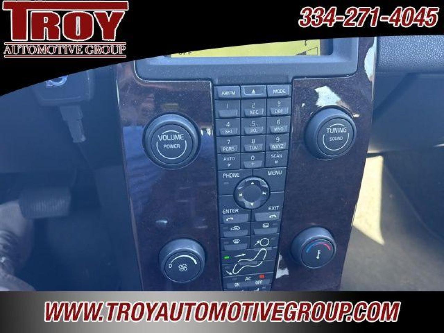 2009 Brilliant Blue Metallic /Off-Black Volvo V50 2.4i (YV1MW382692) with an 2.4L 5-Cylinder MPI DOHC engine, Automatic transmission, located at 6812 Atlanta Hwy, Montgomery, AL, 36117, (334) 271-4045, 32.382118, -86.178673 - Photo#35