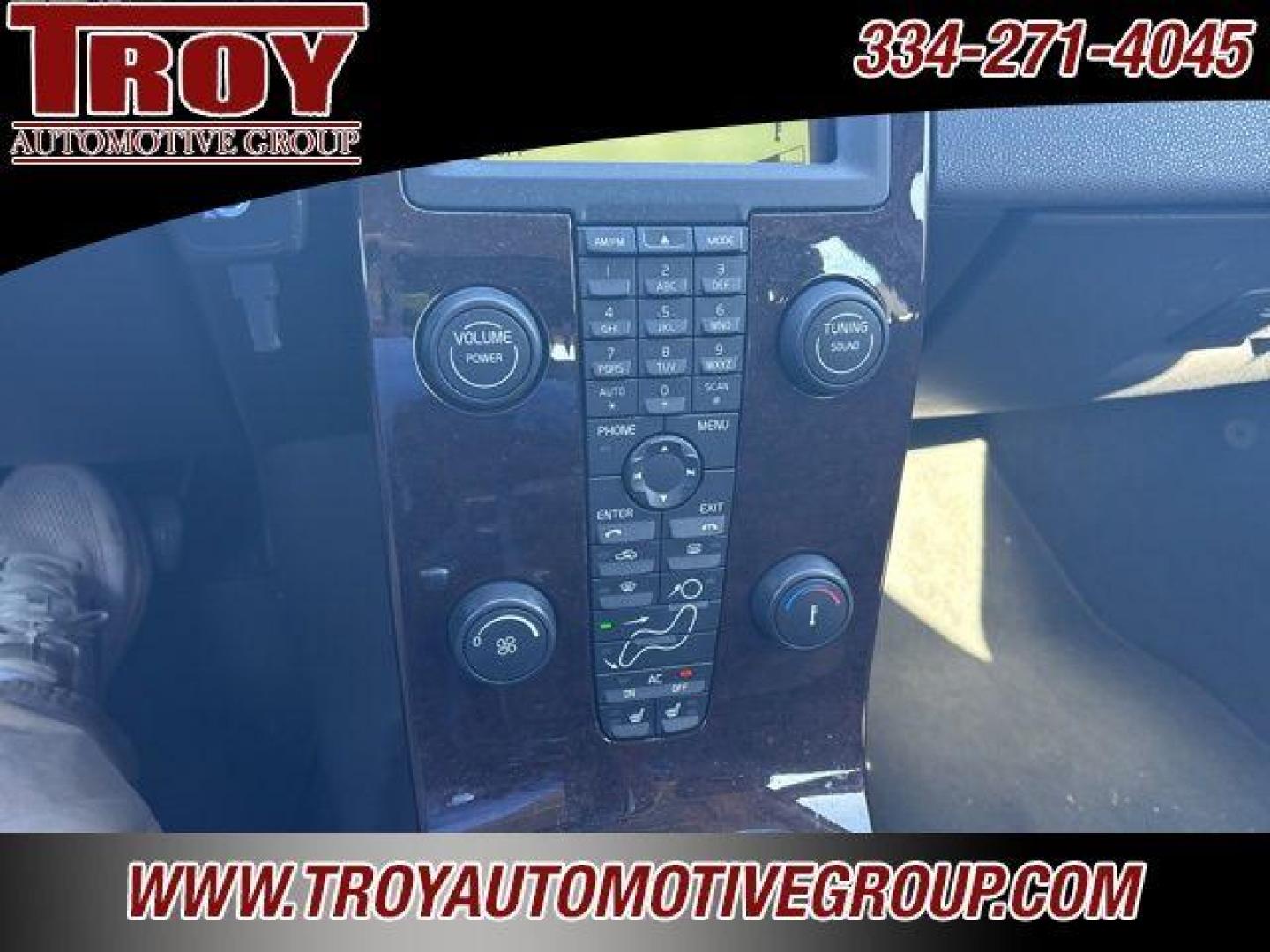 2009 Brilliant Blue Metallic /Off-Black Volvo V50 2.4i (YV1MW382692) with an 2.4L 5-Cylinder MPI DOHC engine, Automatic transmission, located at 6812 Atlanta Hwy, Montgomery, AL, 36117, (334) 271-4045, 32.382118, -86.178673 - Photo#38