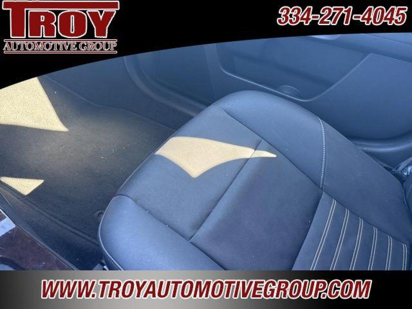 2009 Brilliant Blue Metallic /Off-Black Volvo V50 2.4i (YV1MW382692) with an 2.4L 5-Cylinder MPI DOHC engine, Automatic transmission, located at 6812 Atlanta Hwy, Montgomery, AL, 36117, (334) 271-4045, 32.382118, -86.178673 - Photo#39