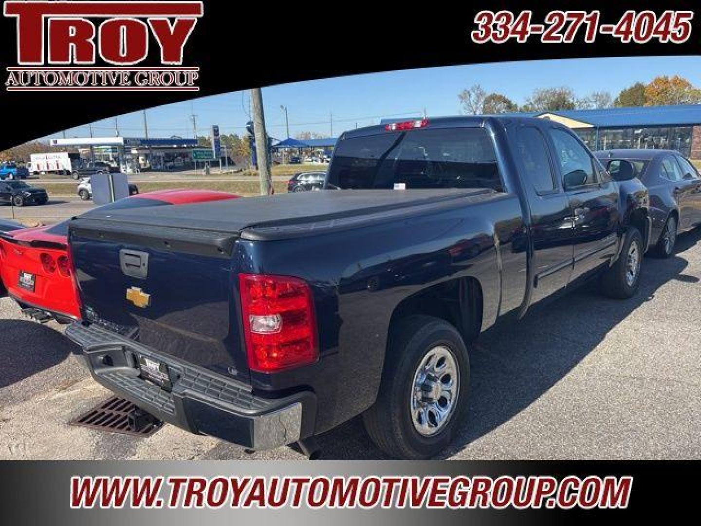 2012 Imperial Blue Metallic /Dark Titanium Chevrolet Silverado 1500 LS (1GCRCREA0CZ) with an Vortec 4.8L V8 SFI VVT Flex Fuel engine, Automatic transmission, located at 6812 Atlanta Hwy, Montgomery, AL, 36117, (334) 271-4045, 32.382118, -86.178673 - Photo#4
