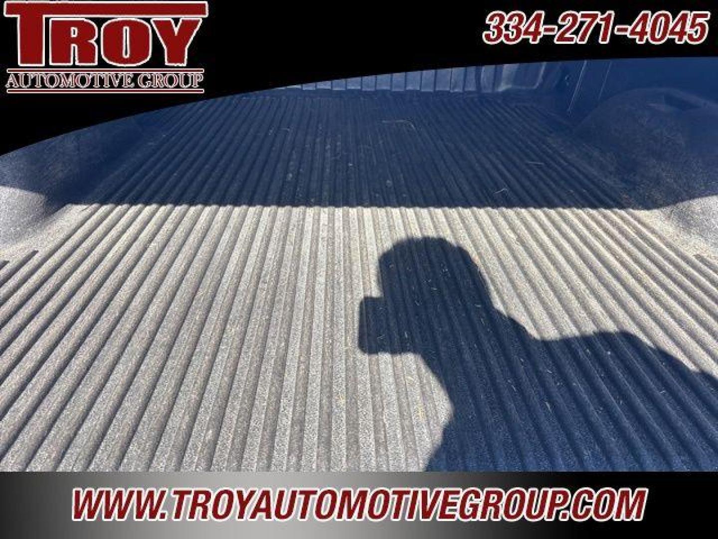 2012 Imperial Blue Metallic /Dark Titanium Chevrolet Silverado 1500 LS (1GCRCREA0CZ) with an Vortec 4.8L V8 SFI VVT Flex Fuel engine, Automatic transmission, located at 6812 Atlanta Hwy, Montgomery, AL, 36117, (334) 271-4045, 32.382118, -86.178673 - Photo#11