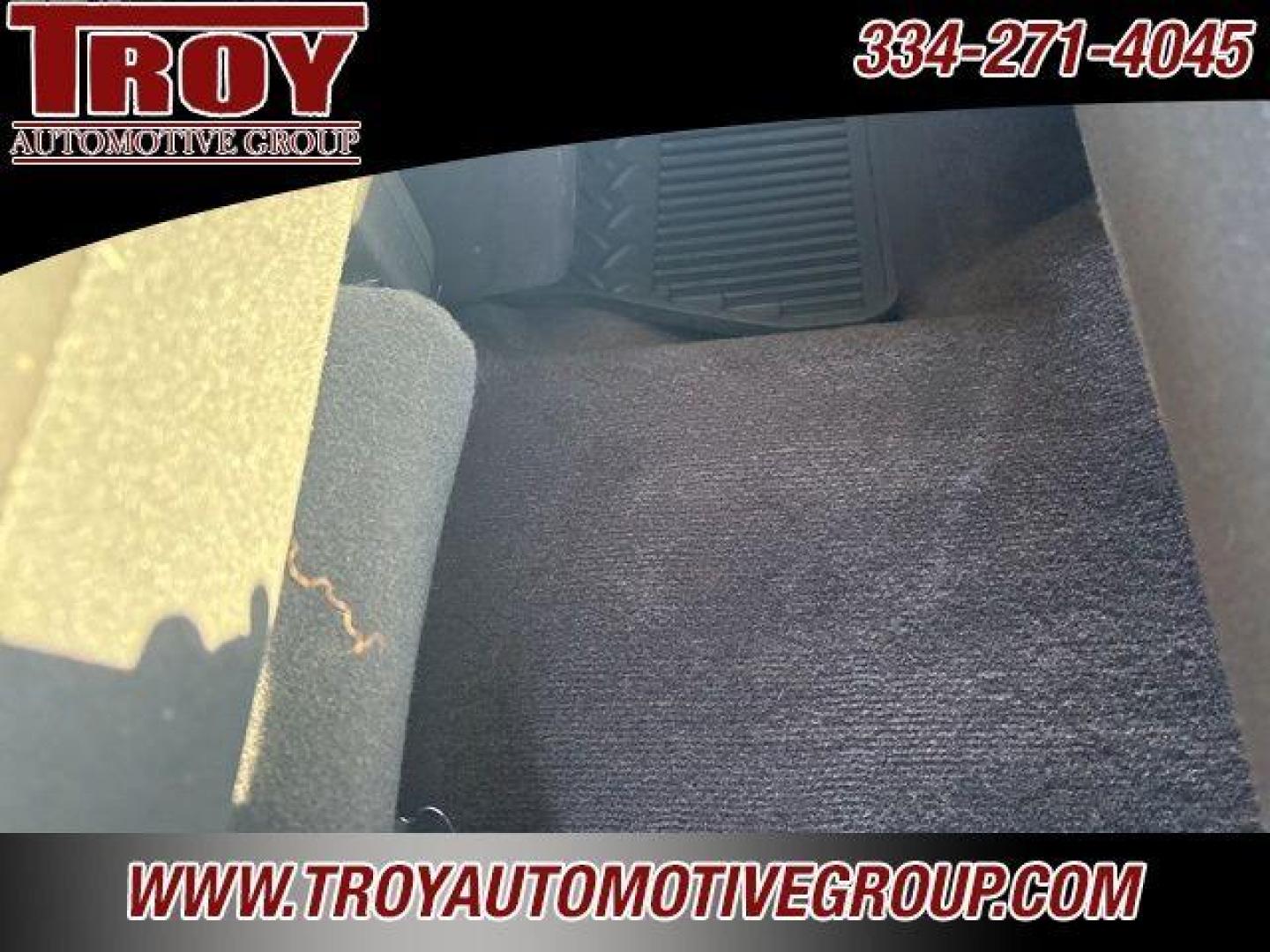 2012 Imperial Blue Metallic /Dark Titanium Chevrolet Silverado 1500 LS (1GCRCREA0CZ) with an Vortec 4.8L V8 SFI VVT Flex Fuel engine, Automatic transmission, located at 6812 Atlanta Hwy, Montgomery, AL, 36117, (334) 271-4045, 32.382118, -86.178673 - Photo#24