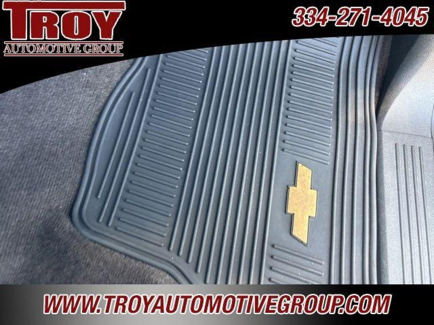 2012 Imperial Blue Metallic /Dark Titanium Chevrolet Silverado 1500 LS (1GCRCREA0CZ) with an Vortec 4.8L V8 SFI VVT Flex Fuel engine, Automatic transmission, located at 6812 Atlanta Hwy, Montgomery, AL, 36117, (334) 271-4045, 32.382118, -86.178673 - Photo#31