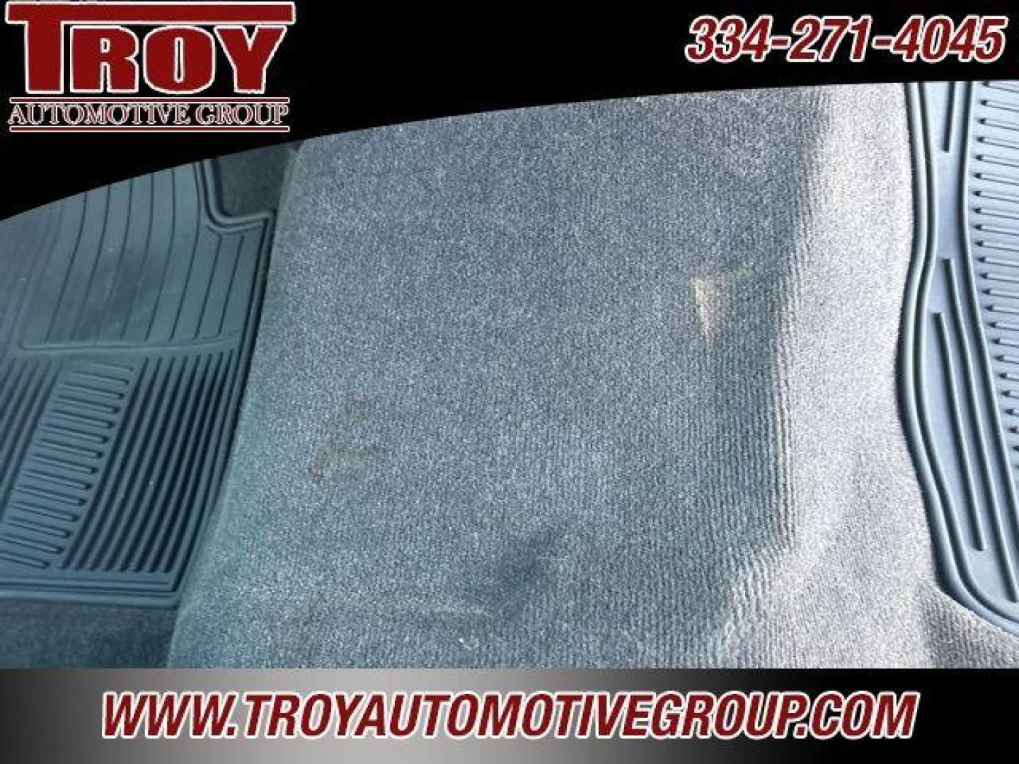 2012 Imperial Blue Metallic /Dark Titanium Chevrolet Silverado 1500 LS (1GCRCREA0CZ) with an Vortec 4.8L V8 SFI VVT Flex Fuel engine, Automatic transmission, located at 6812 Atlanta Hwy, Montgomery, AL, 36117, (334) 271-4045, 32.382118, -86.178673 - Photo#32