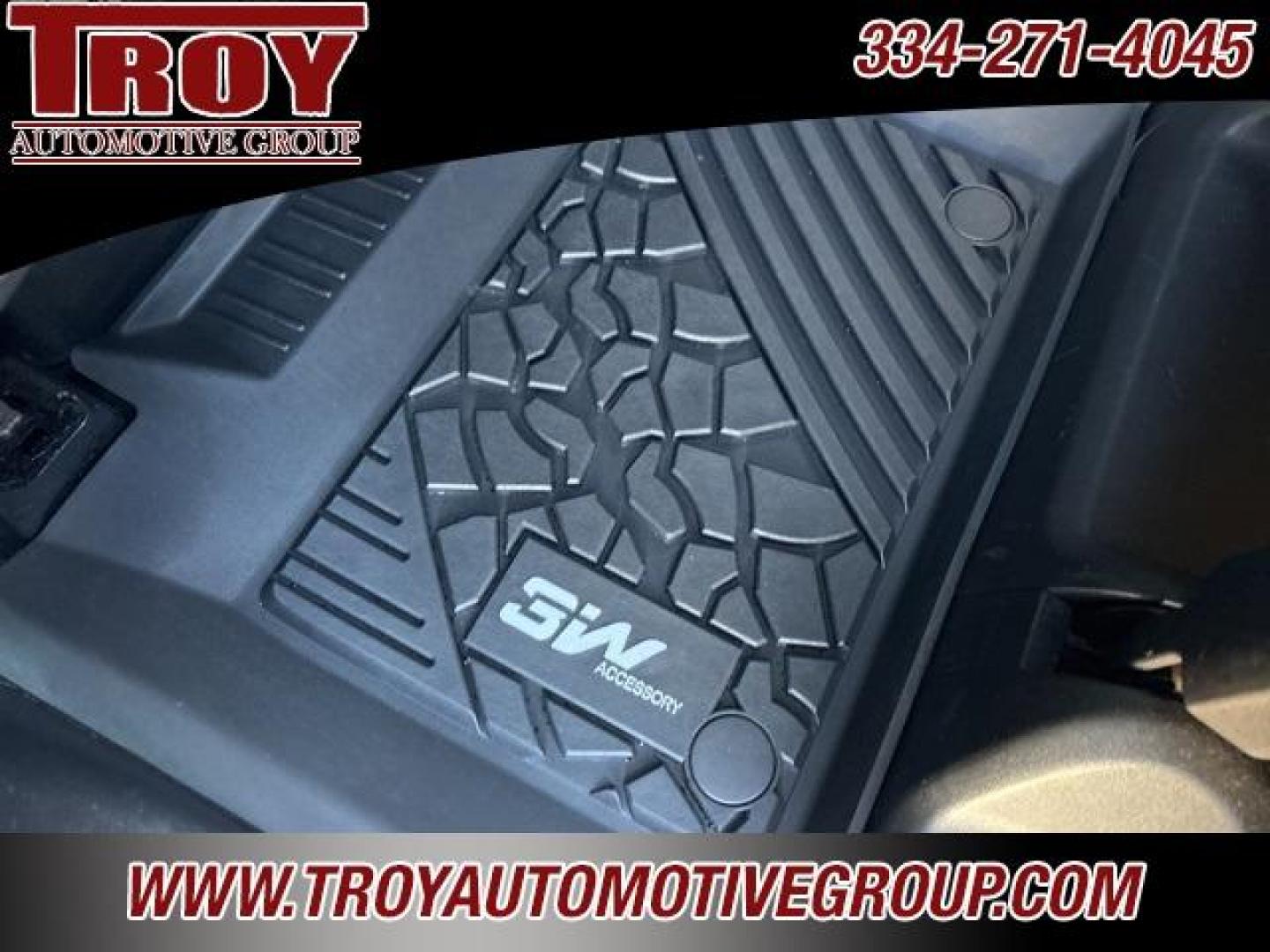 2018 Billet Silver Metallic Clearcoat /Black Jeep Grand Cherokee Laredo E (1C4RJEAGXJC) with an 3.6L V6 24V VVT engine, Automatic transmission, located at 6812 Atlanta Hwy, Montgomery, AL, 36117, (334) 271-4045, 32.382118, -86.178673 - Billet Silver Metallic Clearcoat 2018 Jeep Grand Cherokee Laredo E RWD 3.6L V6 24V VVT 8-Speed Automatic<br><br>Financing Available---Top Value for Trades.<br><br>Odometer is 57493 miles below market average! 19/26 City/Highway MPG<br><br><br>Awards:<br> * 2018 KBB.com 10 Most Awarded Brands - Photo#20